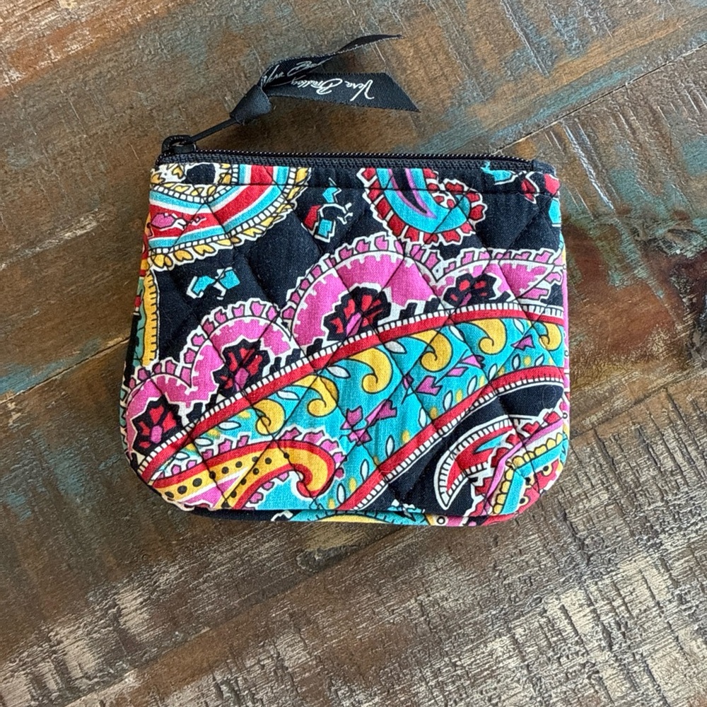 VERA BRADLEY Black Multi Coin Purse Wallet Parisian PAISLEY Quilted 4.5” X 5”
